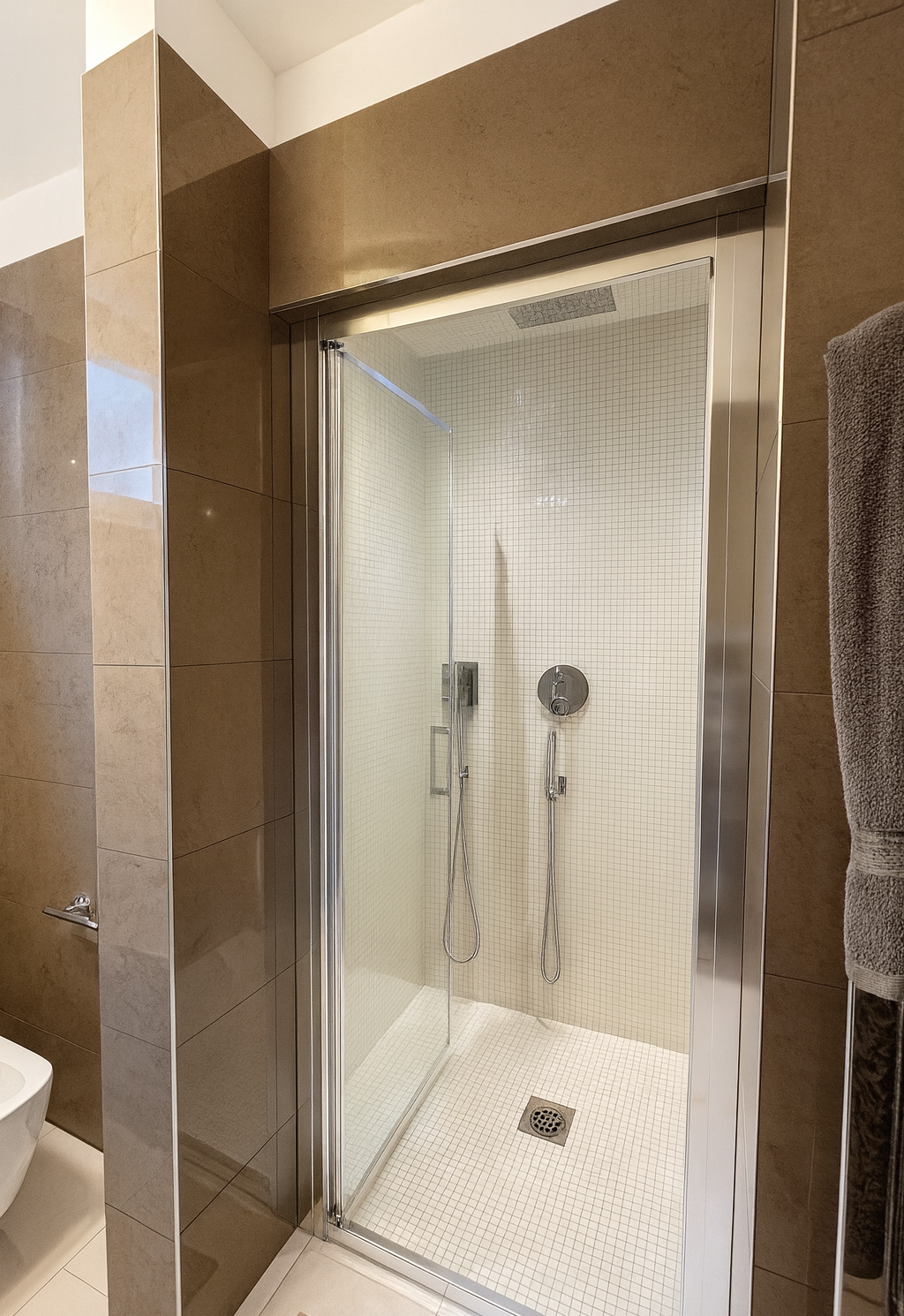 Lago di Garda - Villa esclusiva fronte lago con rooftop e accesso diretto alla spiaggia