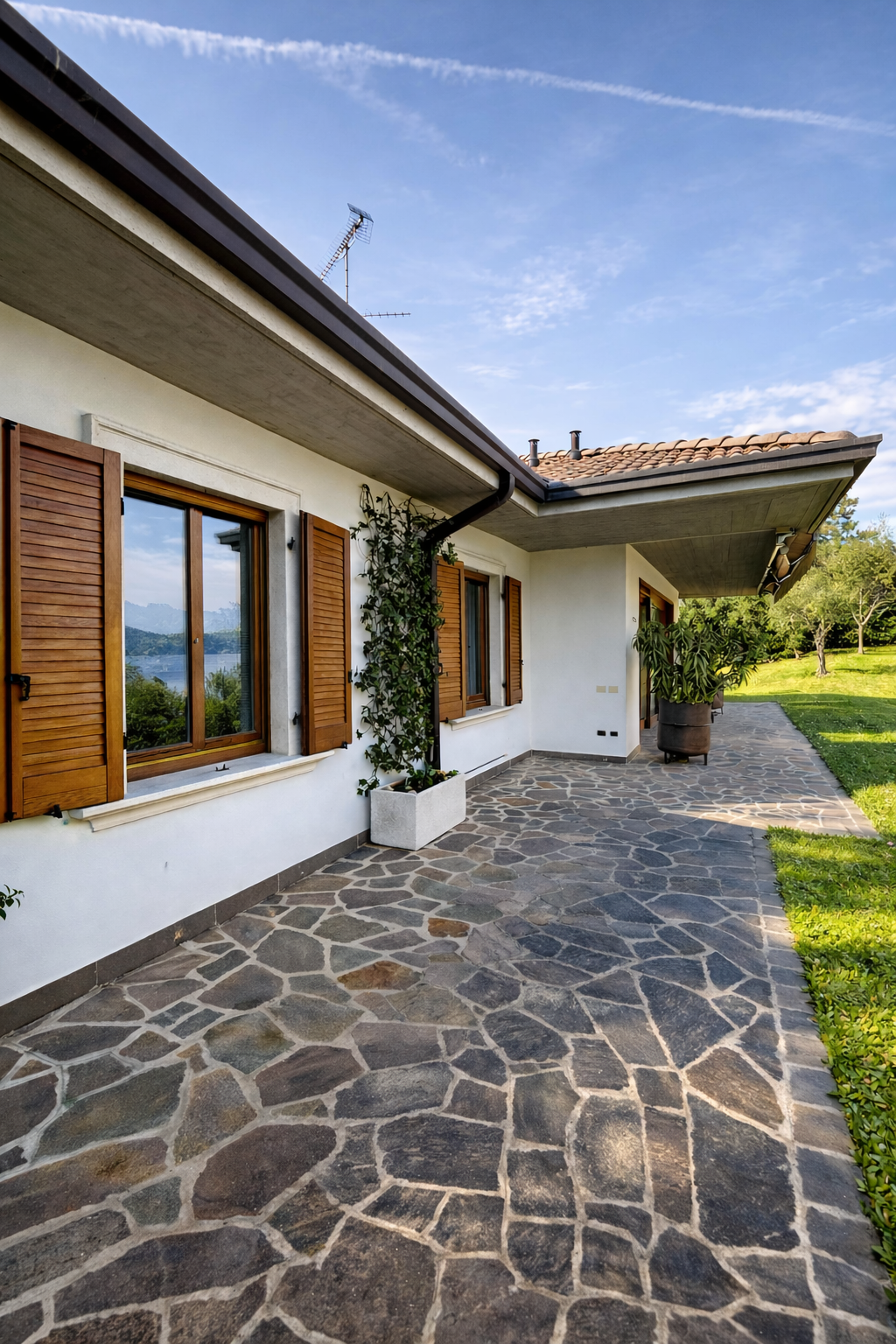 Salò — Villa con vista dominante sul Golfo e parco privato