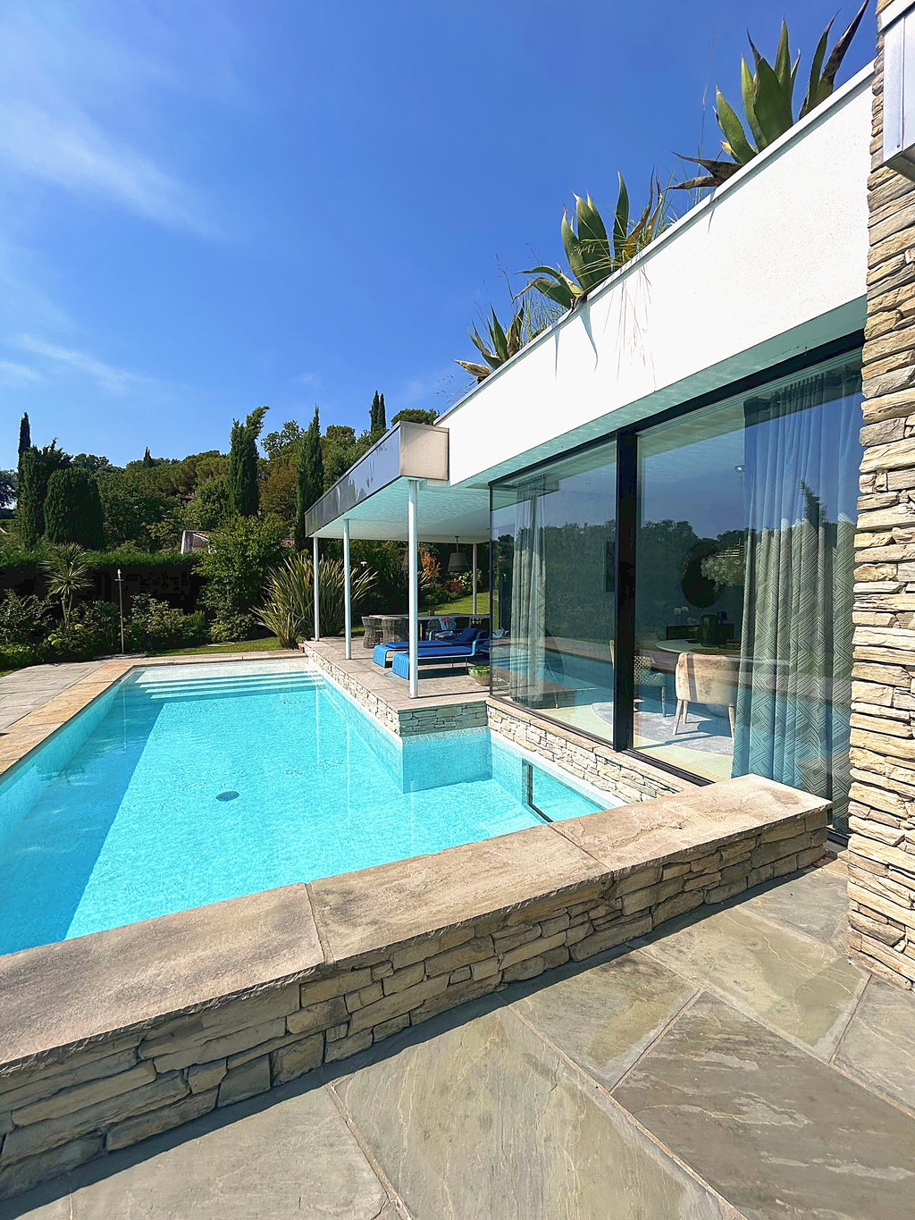 San Felice del Benaco -- Zeitgenössische Architektenvilla mit Pool und Seeblick 