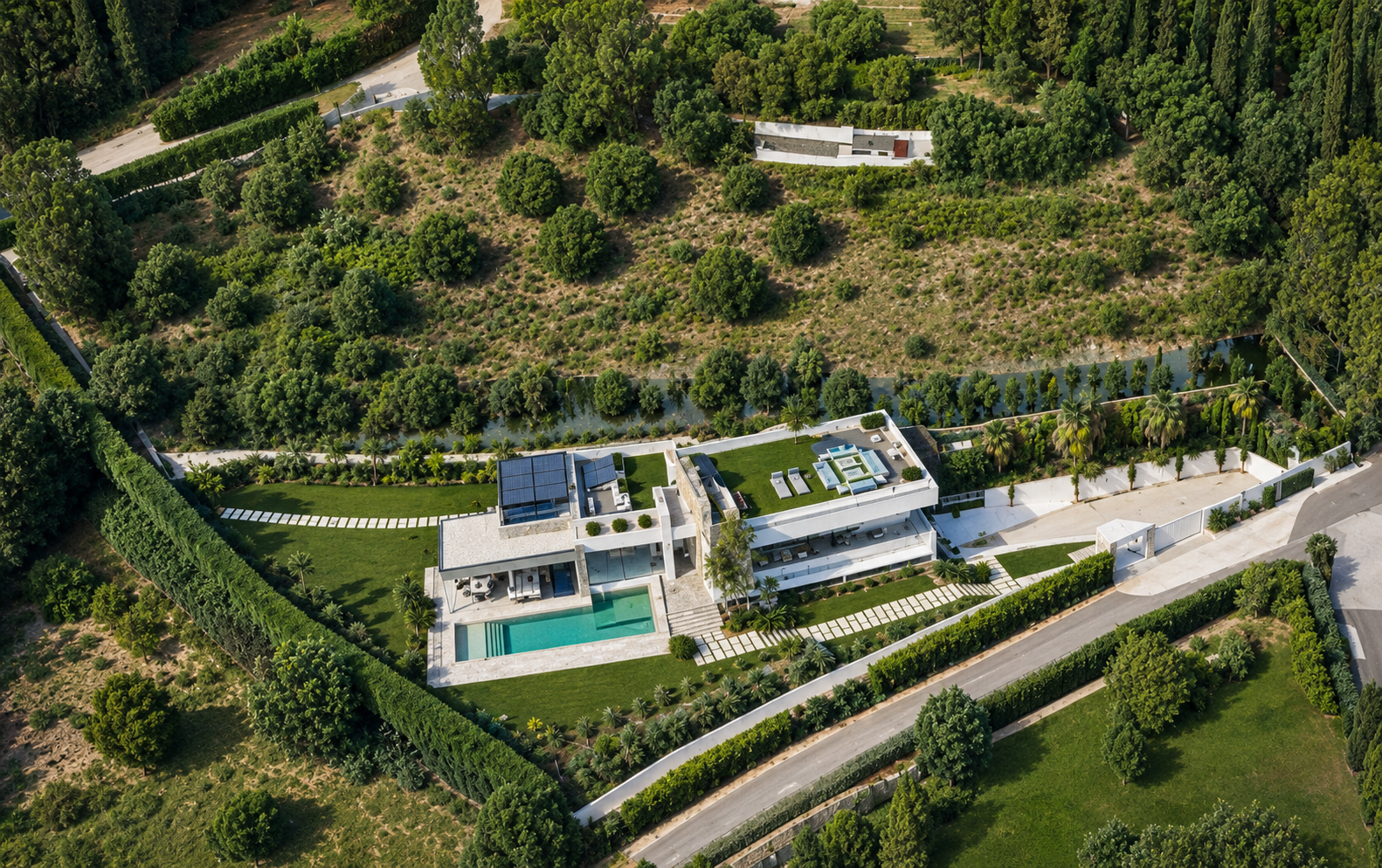 San Felice del Benaco -- Zeitgenössische Architektenvilla mit Pool und Seeblick 