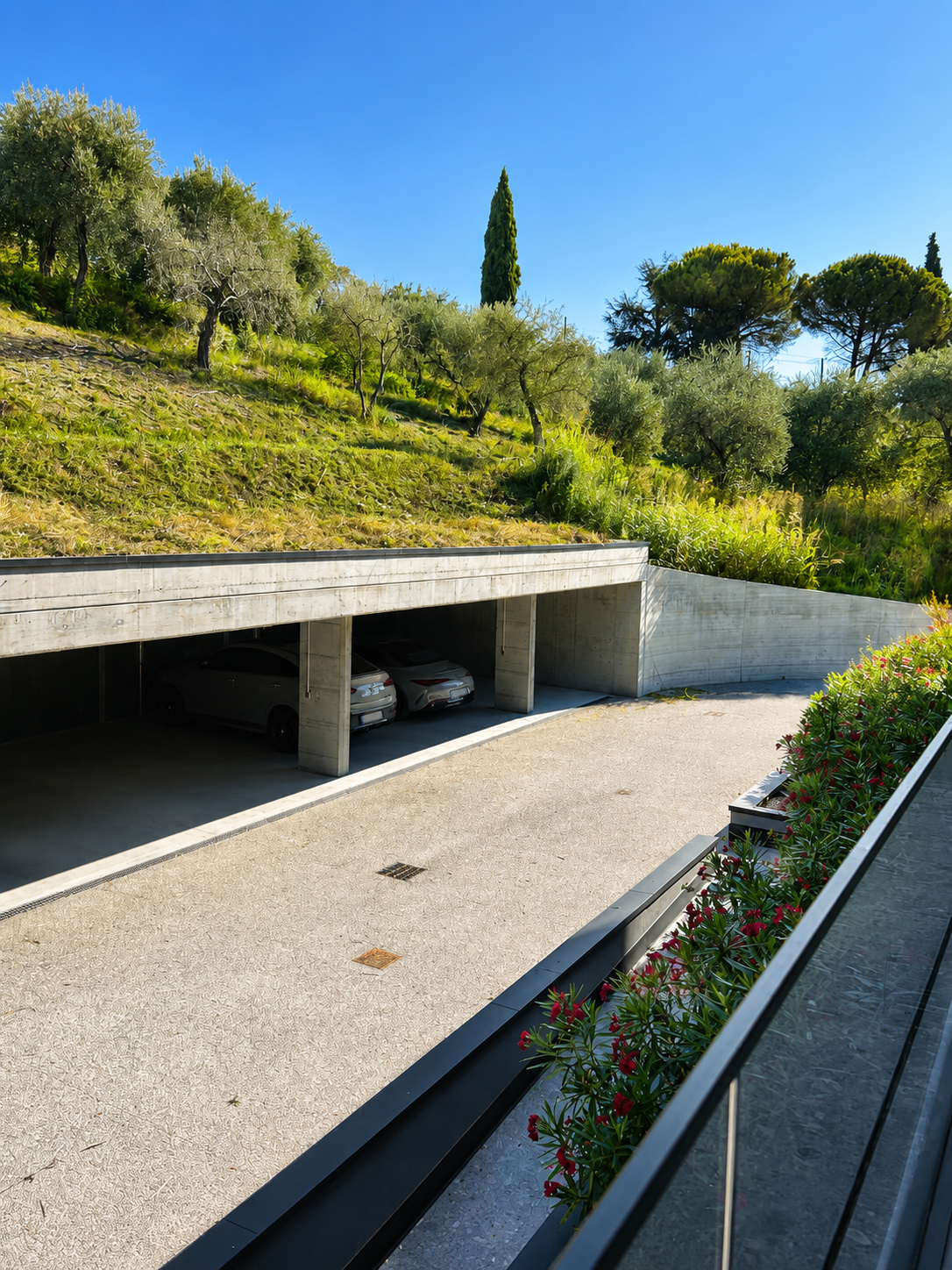 Cunettone -- Hügel von Salò -- Möbliertes Design-Apartment mit Terrasse