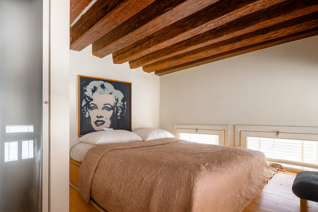 Venezia – Attico 140 m² Restaurato in Palazzo del ’600 con Ascensore